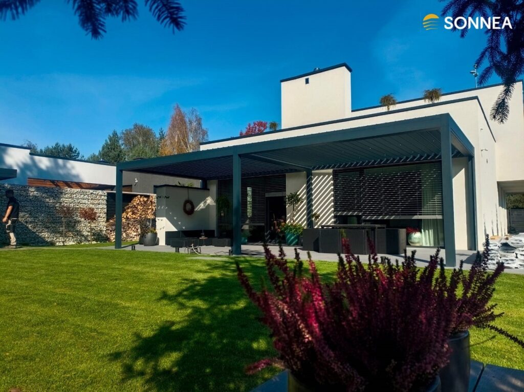 Technic Pro Lamellenpergola mit Jalousien und Beleuchtung